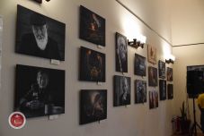 Lélekjelenlét: megnyitották Nagy Lajos fotóművész kiállítását Kézdivásárhelyen