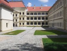 Megfelelő körülmények között kezdik a tanévet Fehér megye magyar tagozatos diákjai