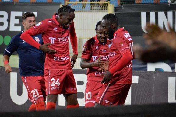 Liga 1: vereséggel mutatkozott be Dan Petrescu a Kolozsvári CFR kispadján