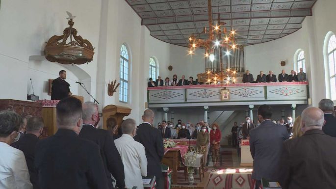 Példás pedagógusokat díjaztak az országos magyar tanévnyitó ünnepségen