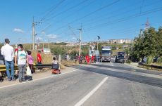 FRISSÍTVE: Halálra gázolt a vonat egy embert a Kolozsvár melletti Apahidán