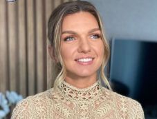 Bekötötték Simona Halep fejét – megtartották a polgári esküvőt