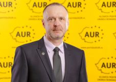 Az AUR meghatározatlan ideig parlamenti sztrájkba lép