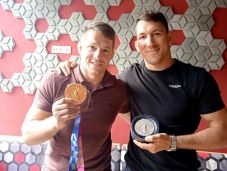 Csíkszeredába látogattak Tokió birkózó hősei, a Lőrincz-testvérek