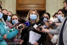 Anca Dragu: a PNL-nek el kell döntenie, hogy a PSD-vel vagy az USR–PLUS-szal akar együttműködni