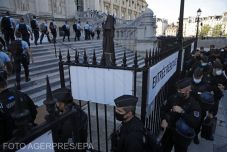 Megkezdődött a párizsi merényletek túlélőinek és a tanúinak meghallgatása