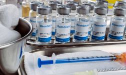 Közel 33 ezer fiola remdesivir gyógyszert vásárol az egészségügyi szaktárca