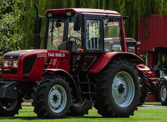 Csigatempóban halad a romániai mezőgazdaság gépesítése