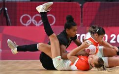 Női kézilabda: nyert és a negyeddöntőbe jutott a magyar válogatott