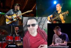 Szabadon Eladom: igényes muzsika született a zenész és író találkozásából