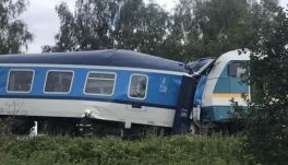 Összeütközött két személyszállító vonat, ketten meghaltak, sok a súlyos sérült