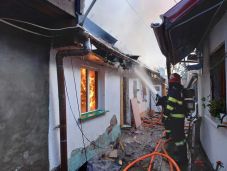 Öt szomszédos épület kapott lángra a Brassó megyei Szászhermányban