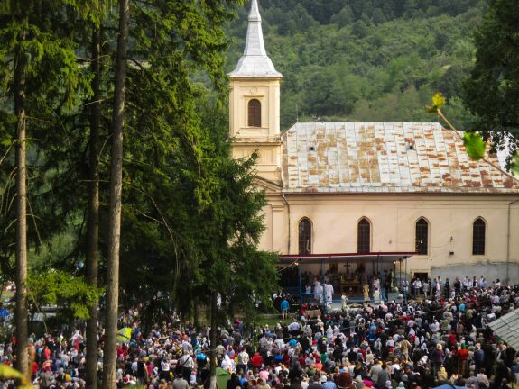 Több mint 10 ezren vesznek részt a legnagyobb erdélyi ortodox zarándoklaton