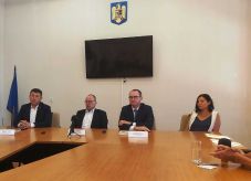 Németh Zsolt: a határon túli közösségeknek ki kell állniuk önmagukért