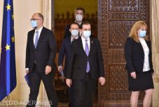 Az ellenzék népszerűsége meghaladta a kormánypártokét