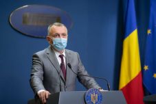 Döntöttek az iskolakezdés forgatókönyveiről, a maszk viselése kötelező marad