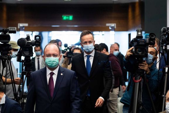 Már a román külügy is tiltakozik Áder János kijevi beszéde miatt