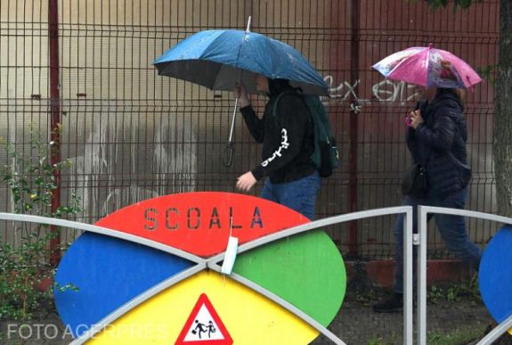 Menesztettek egy temesvári iskolaigazgatót, mert agresszívan beszélt a családjával