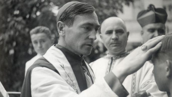 125 éve született az „emberkatedrális”, Márton Áron püspök