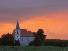Magyarországi támogatásból újulhatott meg Pelbárthida műemlék református temploma – INTERJÚ