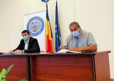 Iskolakezdés Háromszéken: közel 90 helyszínen hiányzik valamilyen engedélyük a tanintézményeknek