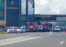 Külföldi bevetésükről hazatartó Maros megyei tűzoltók segítettek egy autóbalesetnél 