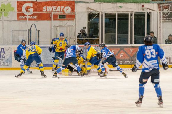 Kezdődik a román jégkorong-bajnokság rájátszása