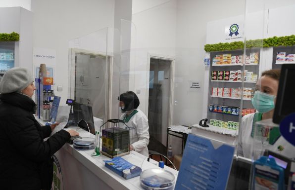 Hamarosan gyorsteszteket is végez a gyógyszertárak egy része – mit szólnak a patikusok?
