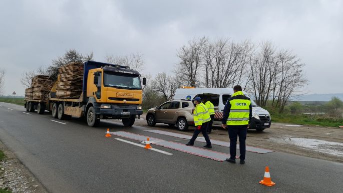 Górcső alá vették a túlterhelt kamionokat Bihar megye útjain
