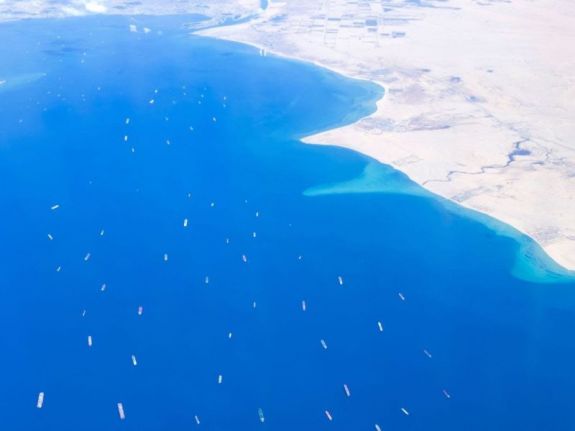 A Szuezi-csatorna bedugulásának közvetett tanulsága