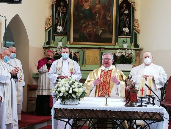 Aranymise Arad-Gájban: 50 éve szentelték pappá Sándor Tivadart