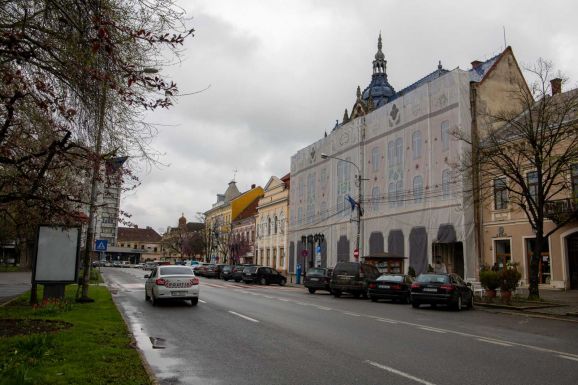 Adómentességet kaphatnak, akik felújítják házuk homlokzatát Szatmárnémeti belvárosában