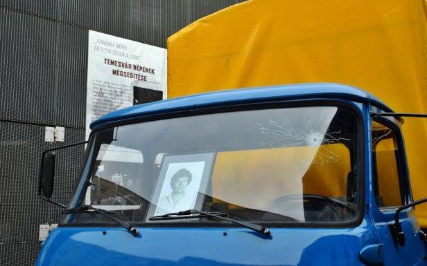 Az Aradon lelőtt Tóth Sándor teherautójával bővült a hódmezővásárhelyi Emlékpont kiállítása