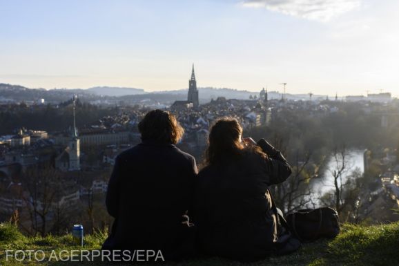 Svájcban már nyitnak a színházak és az éttermek teraszai