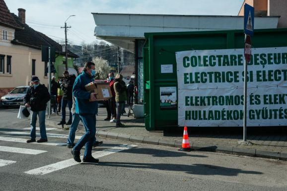 Sikeres Marosvásárhelyen az elektronikai hulladékgyűjtési kampány