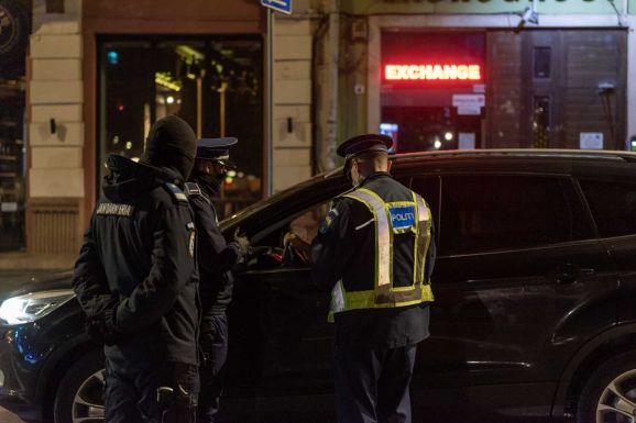 Két hétre le kellene zárni Romániát a sepsiszentgyörgyi kémikus-kutató szerint