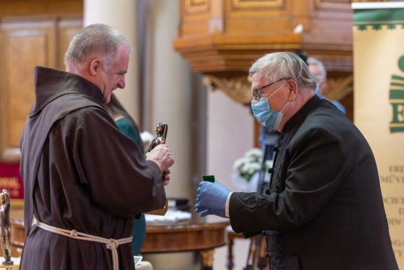 Erdélyi Oscar: szűk körben adták át a 2021-es EMKE-díjakat Kolozsváron