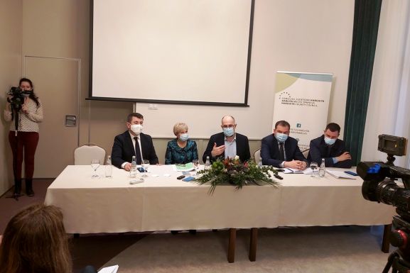 Hargita megyei beruházásokat kerestek fel és újabb fejlesztéseket ígértek az RMDSZ miniszterei