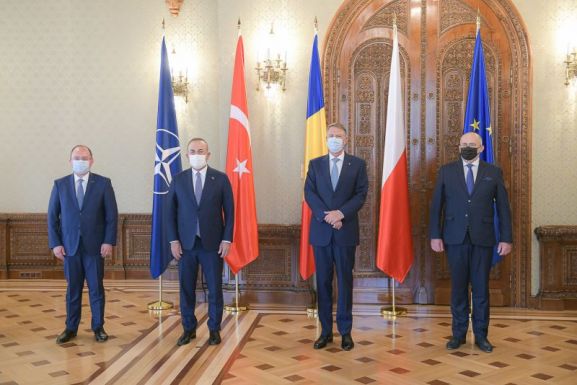 Biztonsági kérdésekről egyeztetett Iohannis a román, lengyel és török külügyminiszterekkel