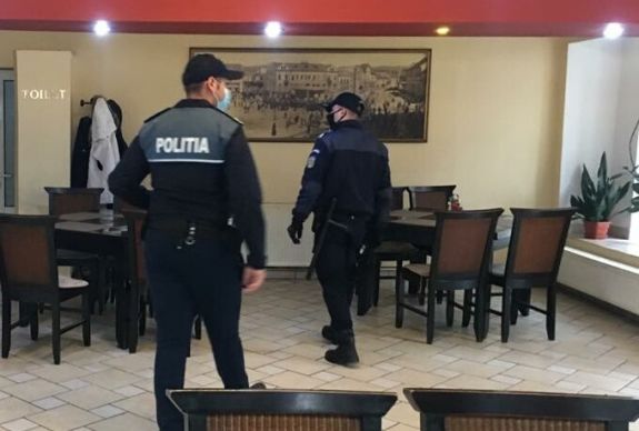 Lecsaptak a küsmödi mulatozókra a Hargita megyei rendőrök