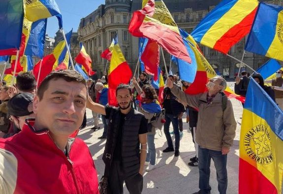 Újabb tüntetést szervezett az AUR a járványvédelmi intézkedések ellen