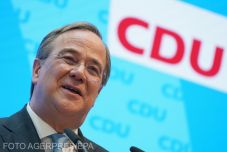 Kiválasztotta kancellárjelöltjét a CDU/CSU jobbközép koalíció