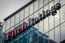 Fitch Ratings: negatív besorolásban marad Románia