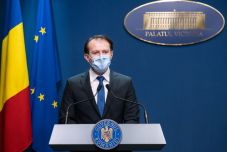 Florin Cîţu kormányfő lesz az ügyvivő egészségügyi miniszter