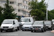 Egyszerűsítené a gépjárművek forgalomba helyezését az RMDSZ