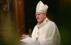 Erdő Péter bíboros: a feltámadt Krisztus távlatot ad kiszolgáltatottnak tűnő életünknek