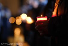 Felfüggesztik a kijárási tilalmat az ortodox húsvét napján, az államfő bízik az egyházban