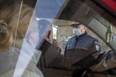 Keddtől enyhítenek a járványügyi korlátozásokon Marosvásárhelyen 