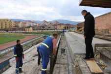 Augusztusra felújítanák a zilahi stadion lelátóját
