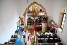 Szatmár megye: felújításra, templomi bútorzat vásárlására kértek és kaptak támogatást